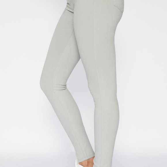YMI Women's Hyperstretch Midrise Skinny Aloe 2X - Picture 2 of 3